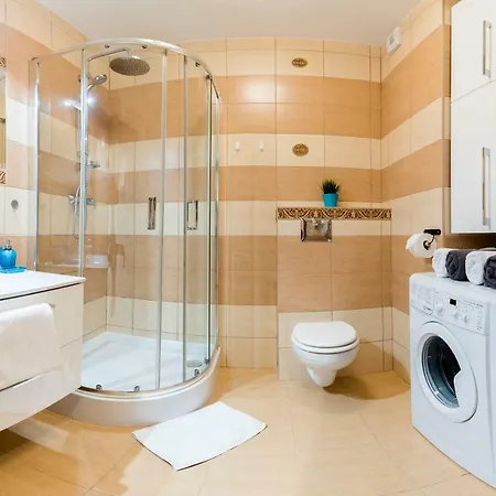 Apartamento B&f Garbary Business & Family - Parking Poznan