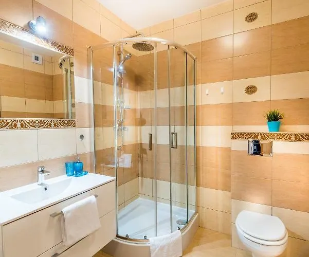 B&f Garbary Business & Family - Parking *